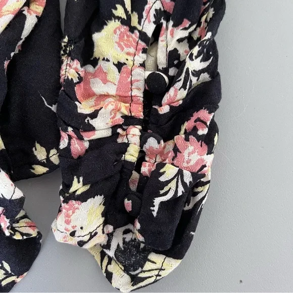 Free People Hilary Smocked Floral Top/Ruched Sleeve/NWT M - Picture 10 of 12